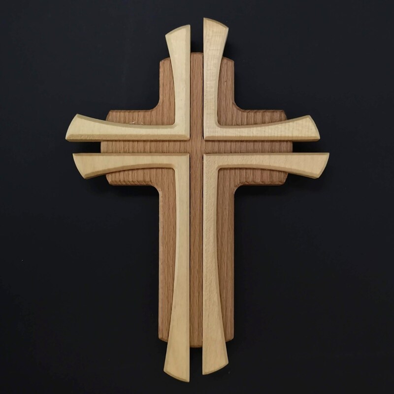 AMADEA Dřevěný kříž 22 cm