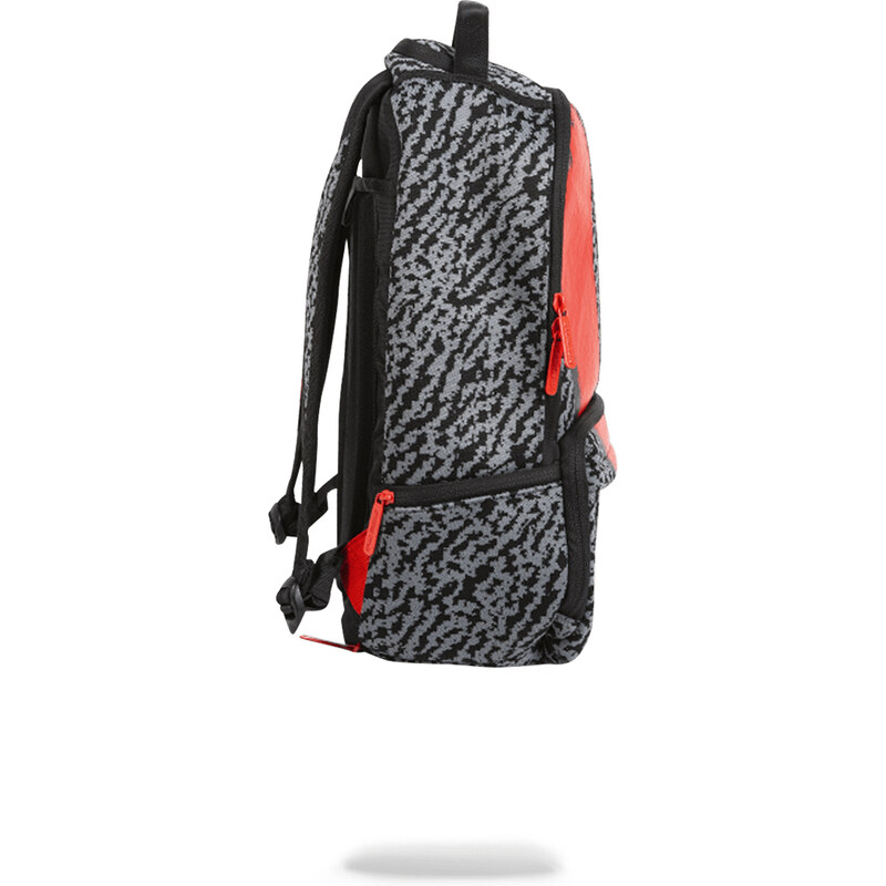 Sprayground Batoh Evil Battle Sneaker Cargo černý objem 20,7L