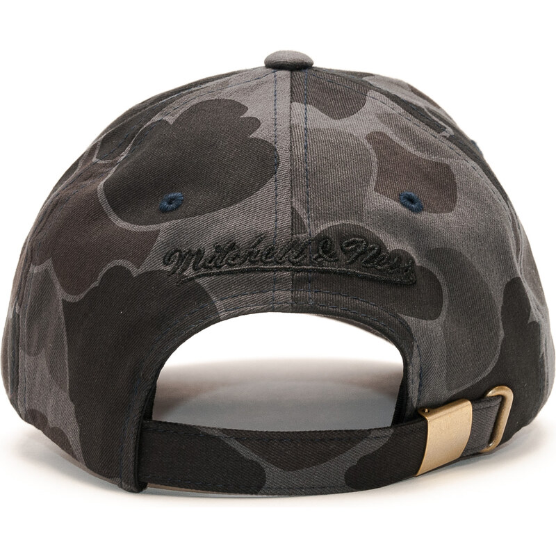 Kšiltovka Mitchell & Ness Camo Slouch Black Camo Strapback