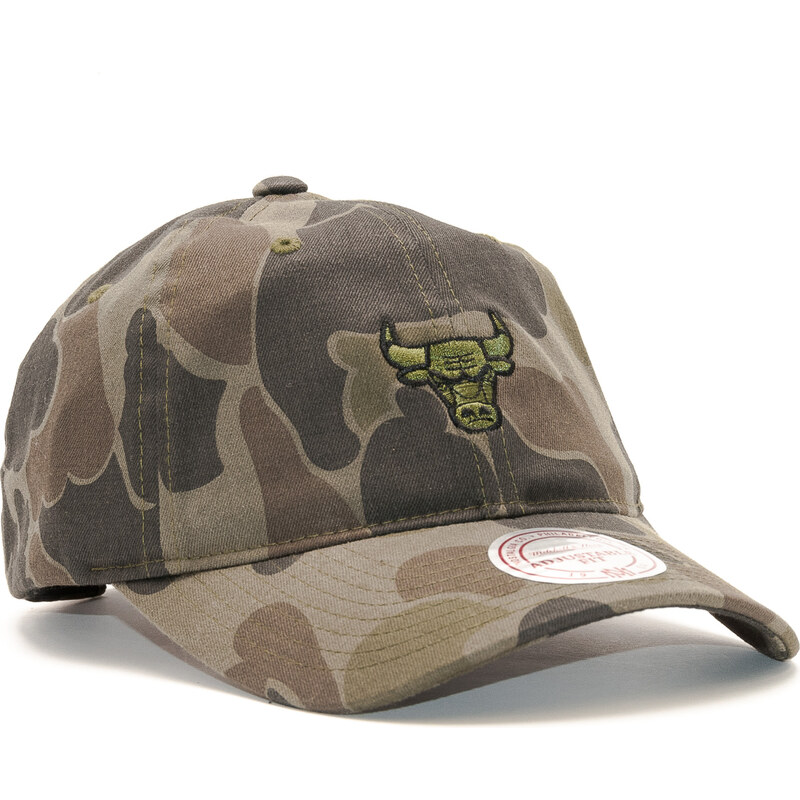 Kšiltovka Mitchell & Ness Camo Slouch Chicago Bulls Green Camo Strapback