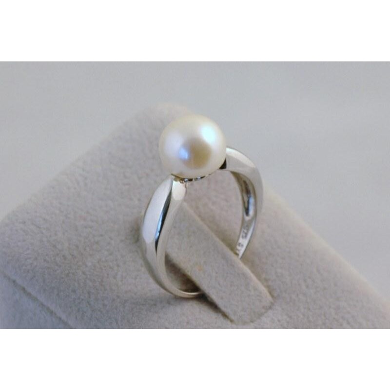 Šperky krásné Stříbrný prsten Aviva