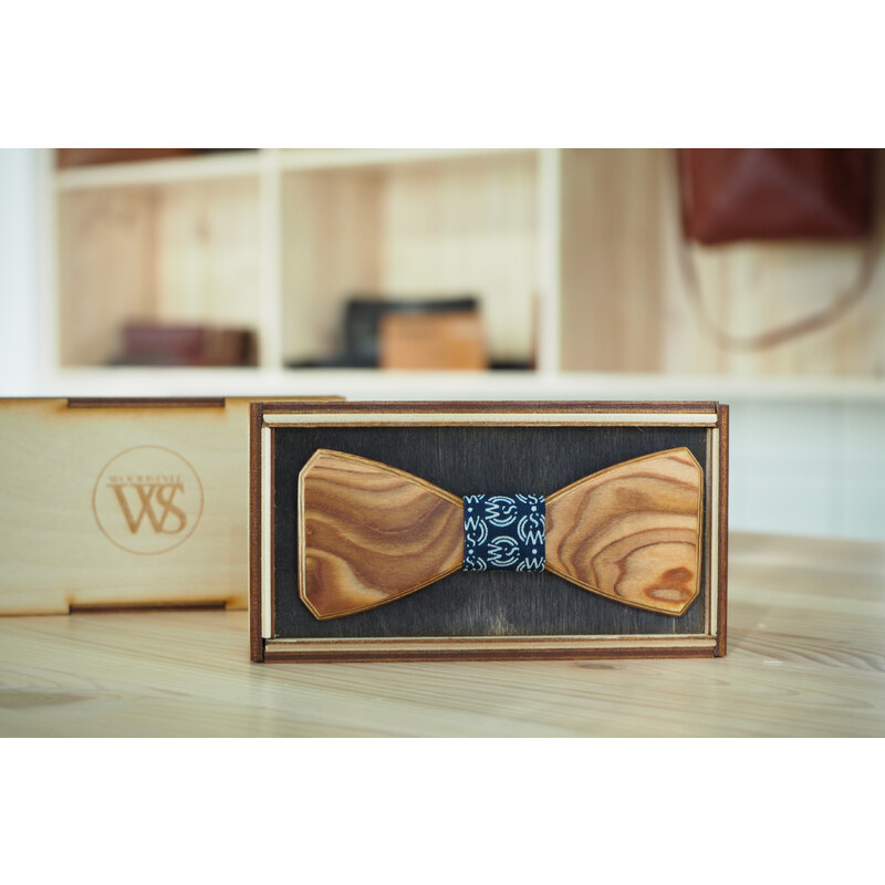 Wood Style Motýlek Hranatý Kořenice