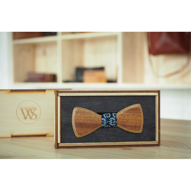 Wood Style Motýlek Mini Třešeň