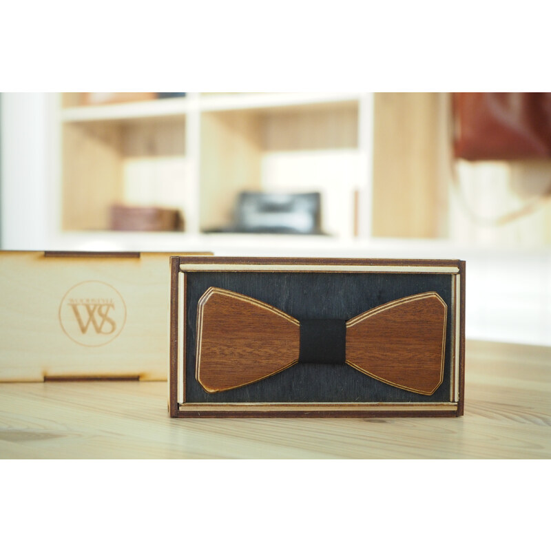 Wood Style Motýlek Hranatý Třešeň