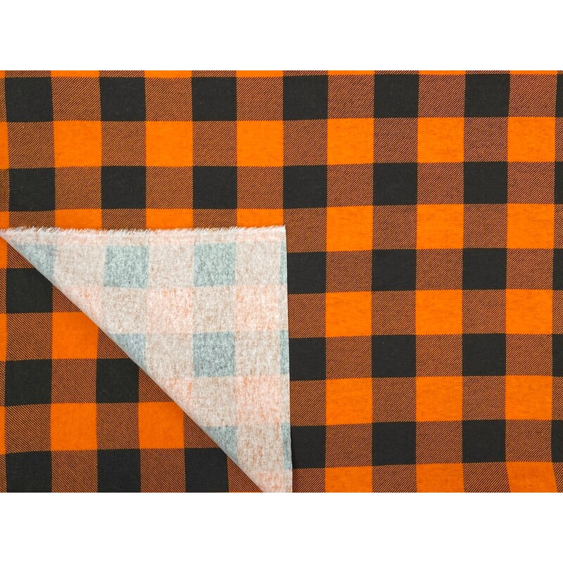 Mirtex Látka FLANEL 165 (K6 kostky velké oranžově-černé) -150cm / METRÁŽ NA MÍRU