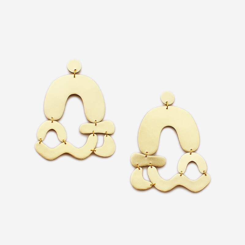 Kožené náušnice Arched Abstract Earrings od Pauline Hagan
