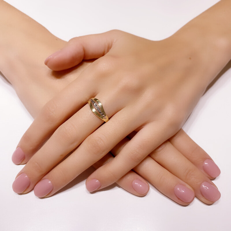Lillian Vassago Celozlatý prsten s gravírem LLV46-GR014