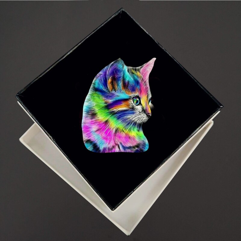 AMADEA Dřevěná brož barevná hlava kočky, 5x3,5 cm