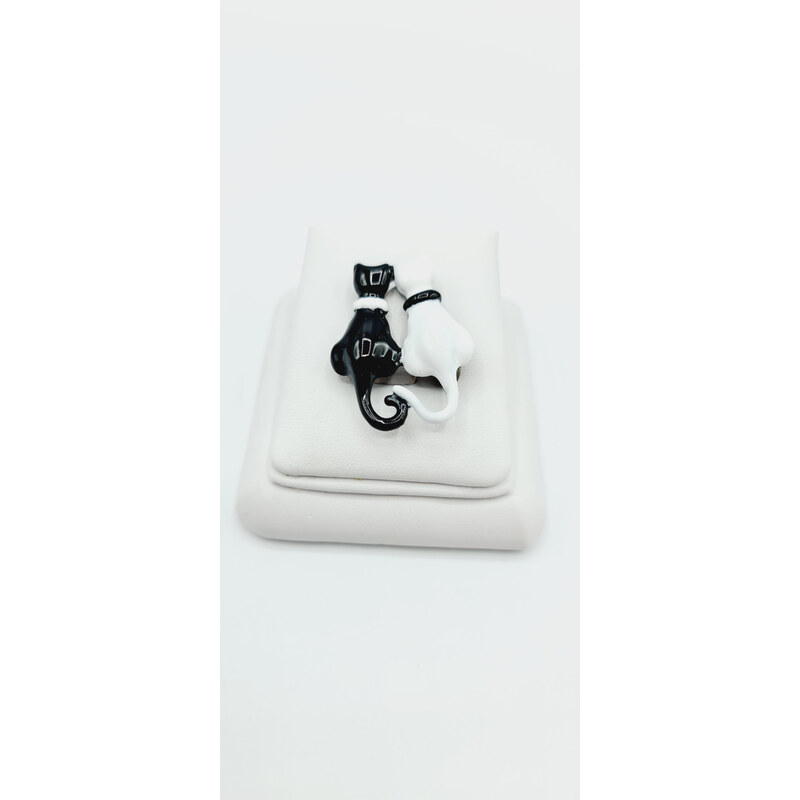 SkloBižuterie-F Brož Kočičky černá a bílá