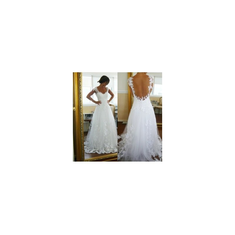 krajkované svatební šaty s otevřenými zády Julianna M
