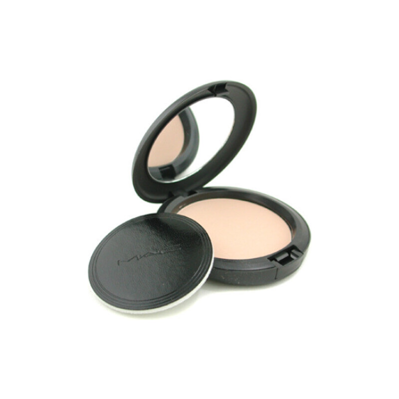 MAC Jemný pudrový make-up (Select Sheer/Pressed) 12 g NW30