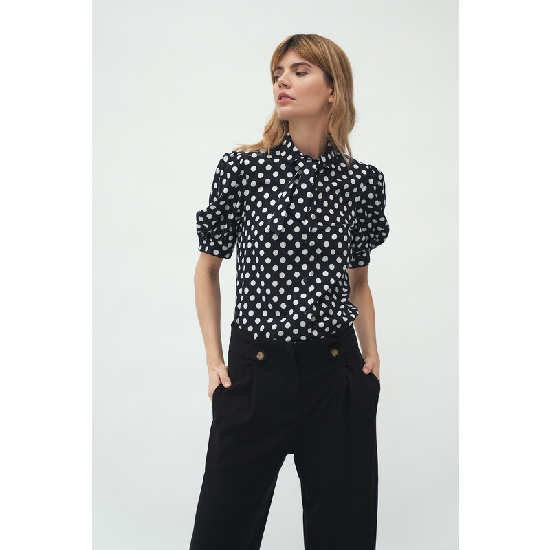 Nife Woman's Blouse B134