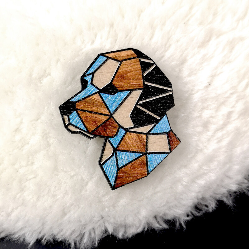 AMADEA Dřevěná brož barevná - motiv hlava psa, 6x5 cm, český výrobek