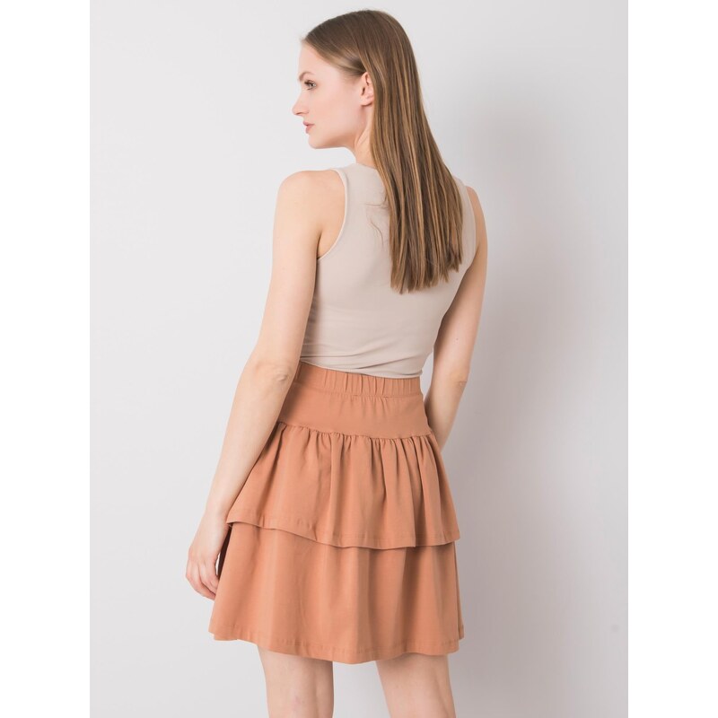 Fashionhunters Mini sukně s rozšířeným velbloudem