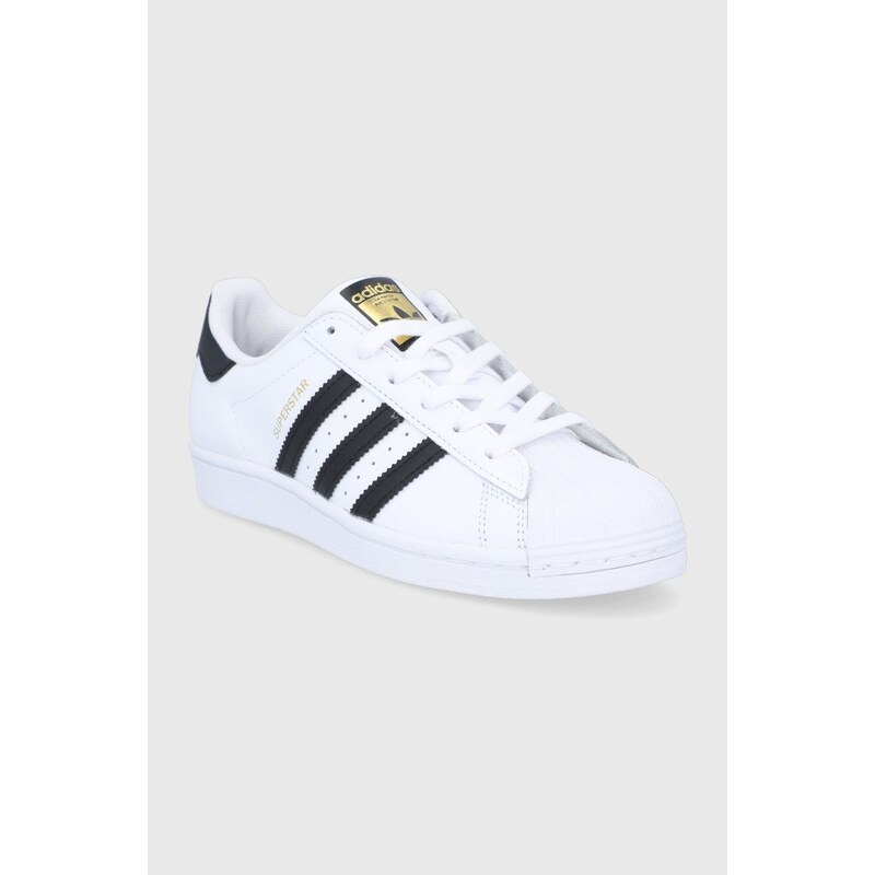 Sneakers boty adidas Originals Superstar bílá barva, na plochém podpatku, FV3284