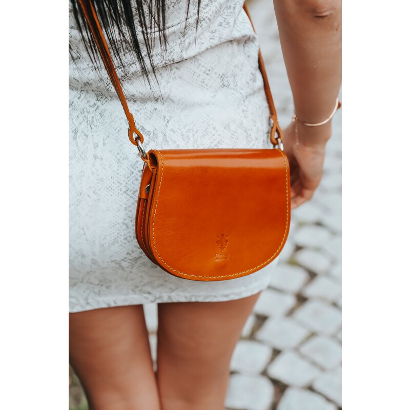 NovaKabelka.cz Kožená kabelka crossbody Kožená kabelka z Itálie Mina Rossa Scuro červená