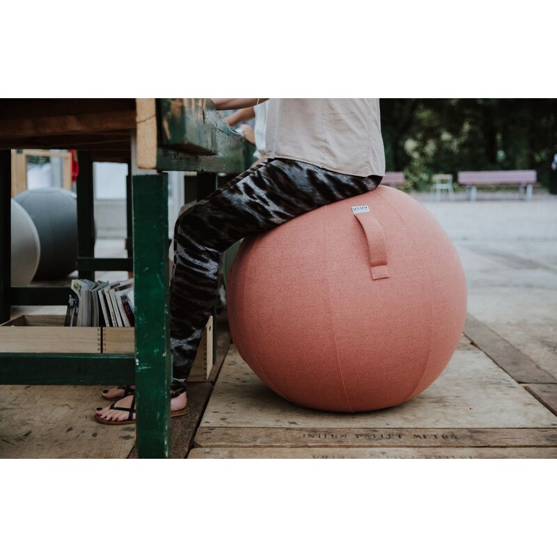 Oranžový sedací / gymnastický míč VLUV SOVA Ø 65 cm