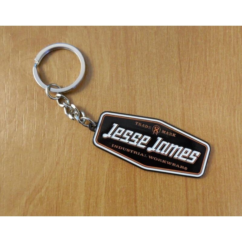 JESSE JAMES WORKWEAR- PŘÍVĚSEK JESSE JAMES WORKWEAR LOGO KEYCHAIN