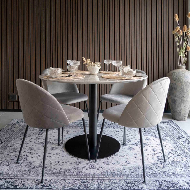 Nordic Living Šedá sametová jídelní židle Anneke s černou podnoží