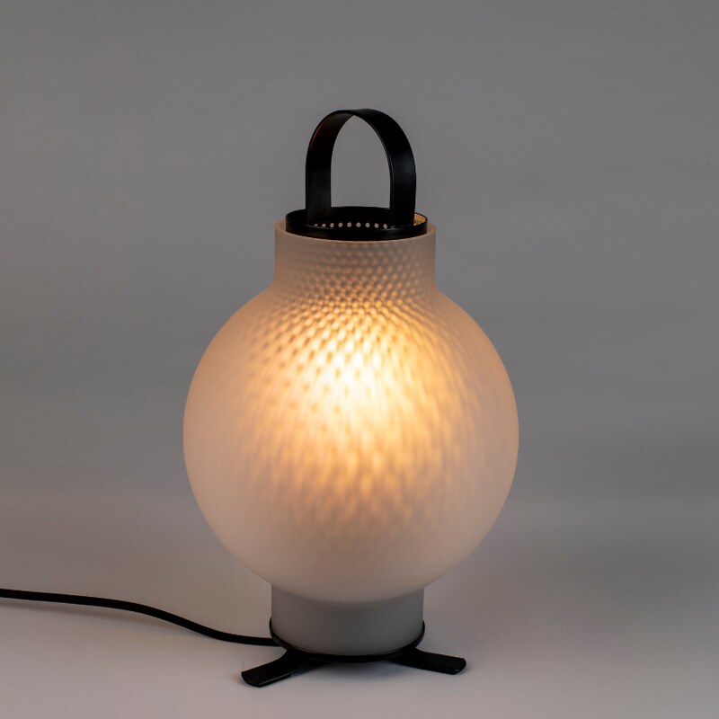 Bílá skleněná stolní lampa ZUIVER NOMAD