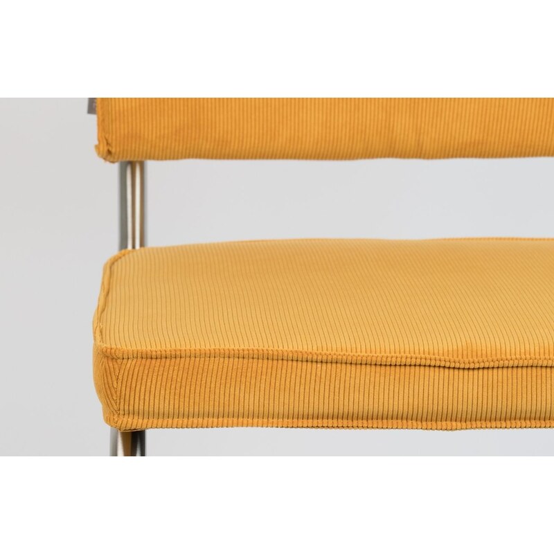 Žlutá manšestrová jídelní židle ZUIVER RIDGE RIB s matným rámem