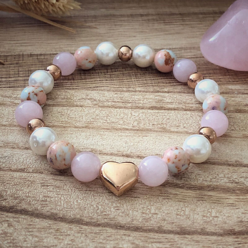 Estemia Náramek z růženínu, jaspisu a perel, s rose gold srdíčkem z 61668785