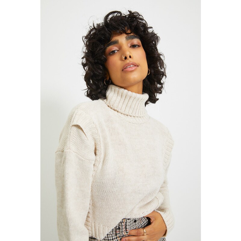 Trendyol Beige Crop Turtleneck Knitwear Sweater