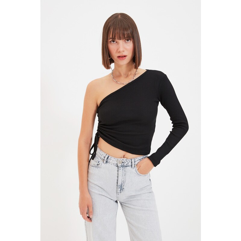 Trendyol Black Knitted One-Shoulder Fitted Blouse with Pleats