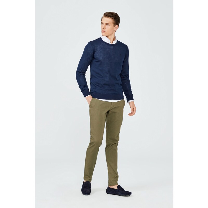 Avva Men's Navy Blue Crew Neck Straight Sweater