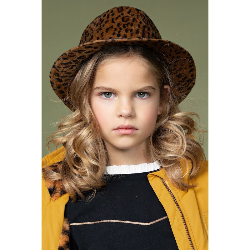 NONO Dívčí klobouk s kožíškem Leopard