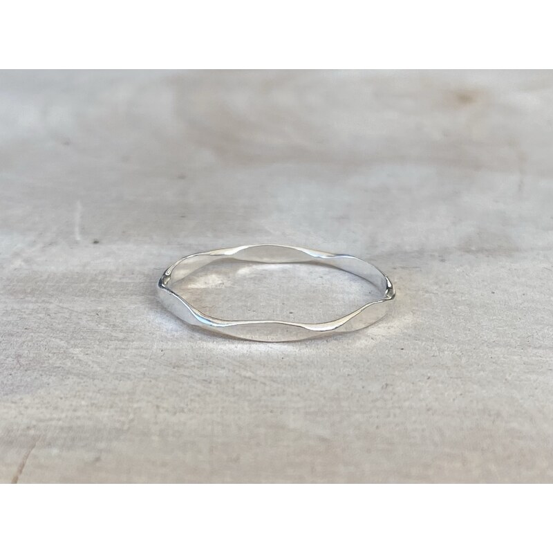 SYLVIENE Stříbrný tvarovaný prstýnek