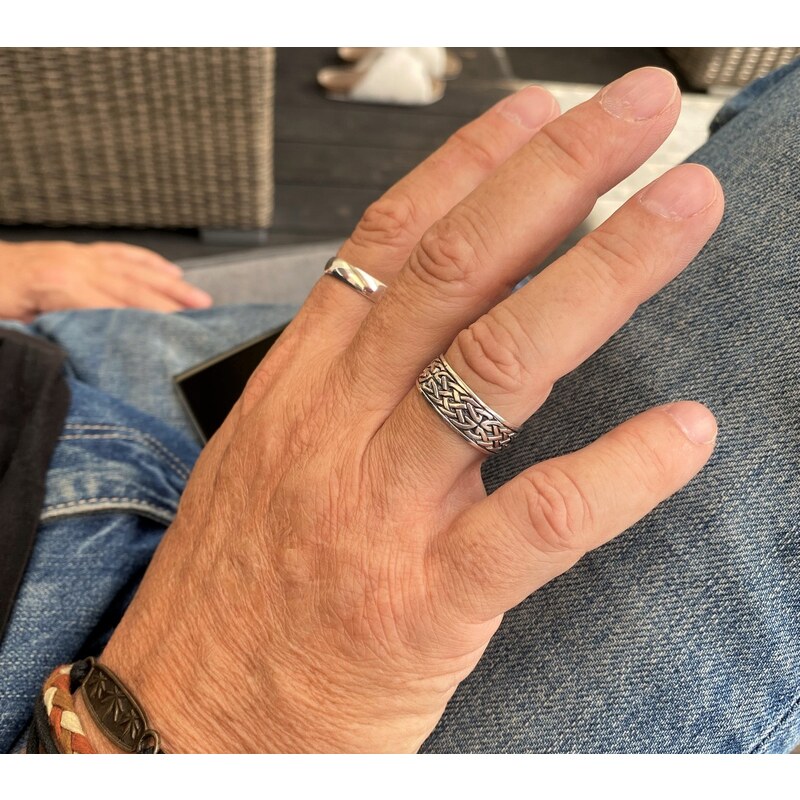 SYLVIENE Stříbrný prsten pro muže Celtic III oxidovaný 8 mm