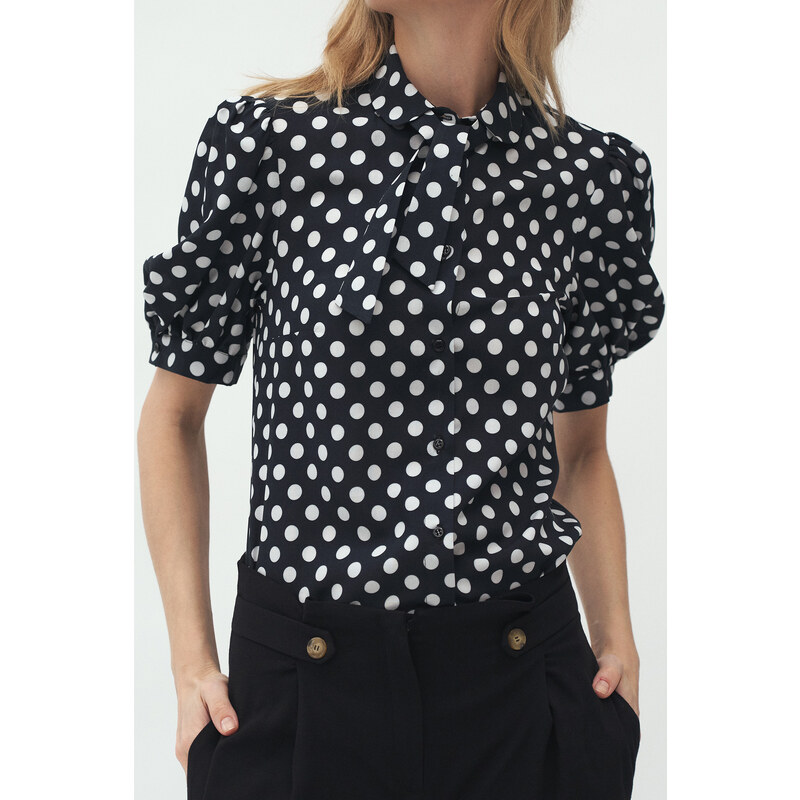 Nife Woman's Blouse B134