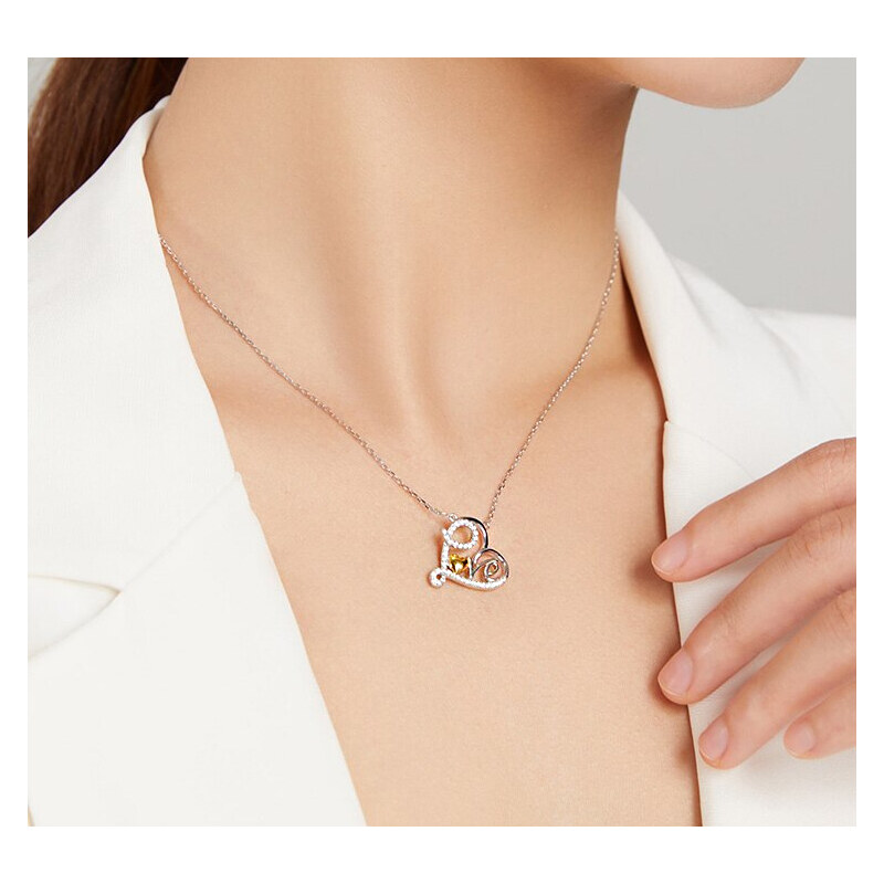P&J Jewellery Stříbrný náhrdelník Elegantní nápis Love SN37