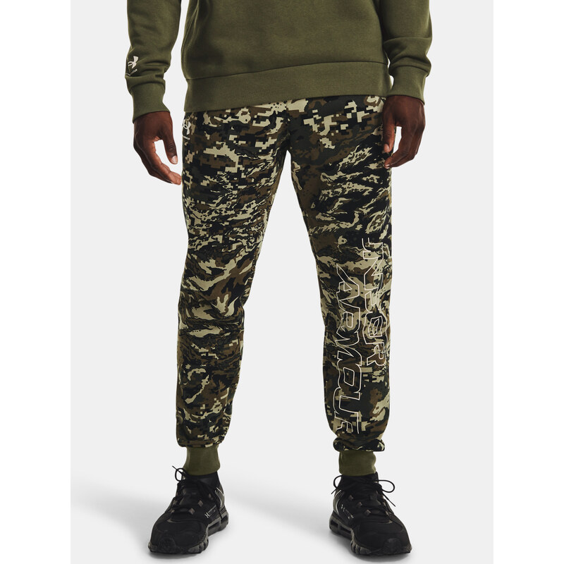 Under Armour Tepláky UA RIVAL FLC CAMO SCRIPT JGR-GRN - Pánské