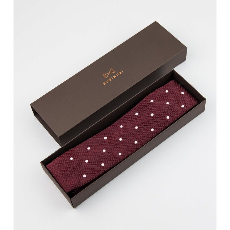 BUBIBUBI Vínová pletená kravata s puntíky