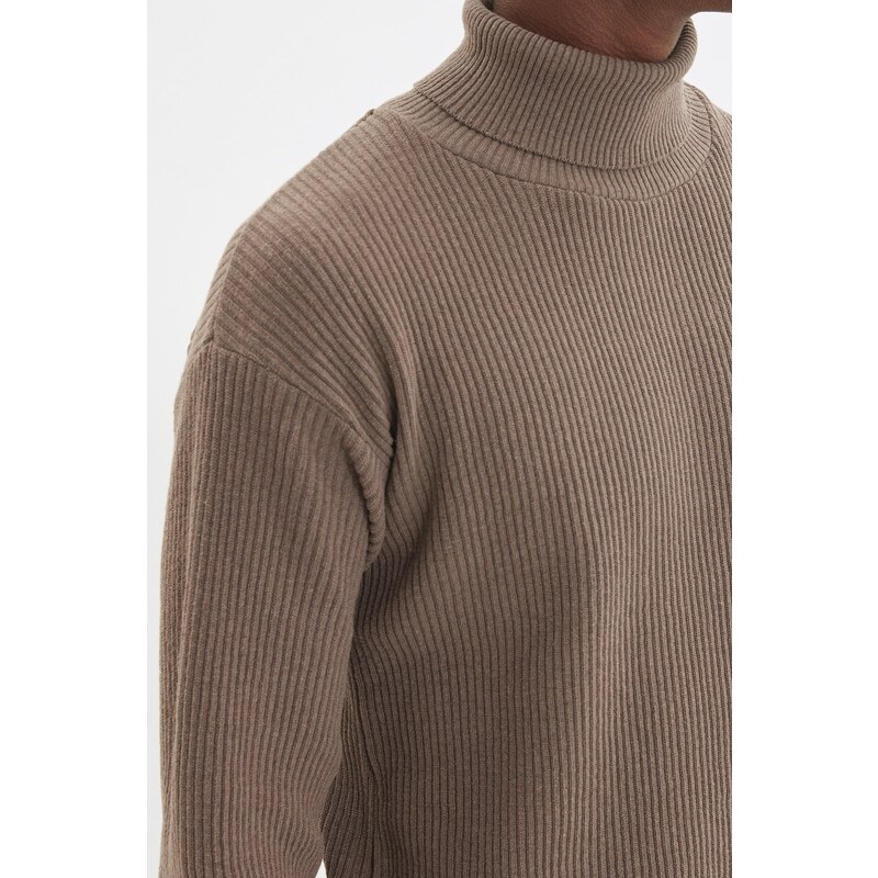 Trendyol Camel Oversize Wide Fit Turtleneck Basic Sweater