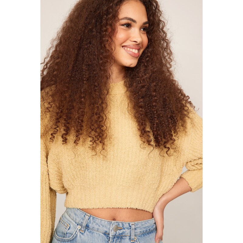 NA-KD Fluffy Knitted Round Neck Sweater
