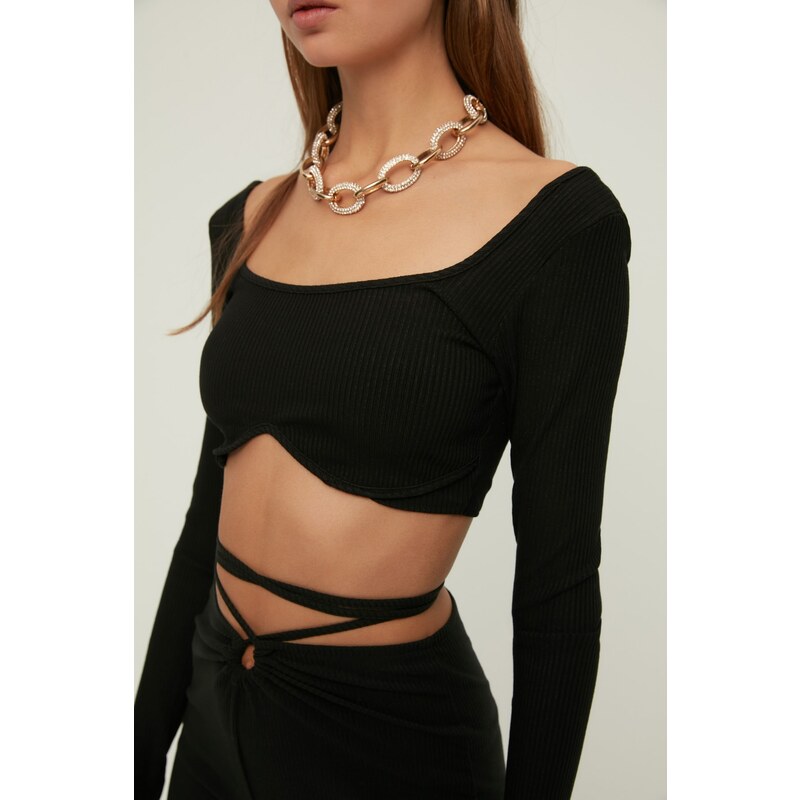 Trendyol Black Knitted Crop Collar Detailed Blouse