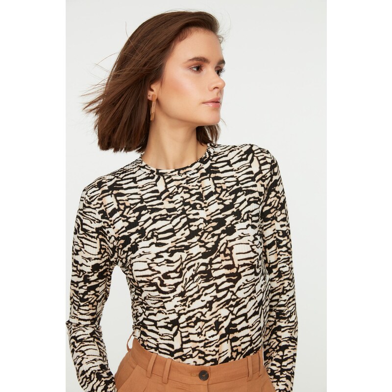 Trendyol Brown Patterned Fitted Crew Neck Crop Stretch Knitted Blouse