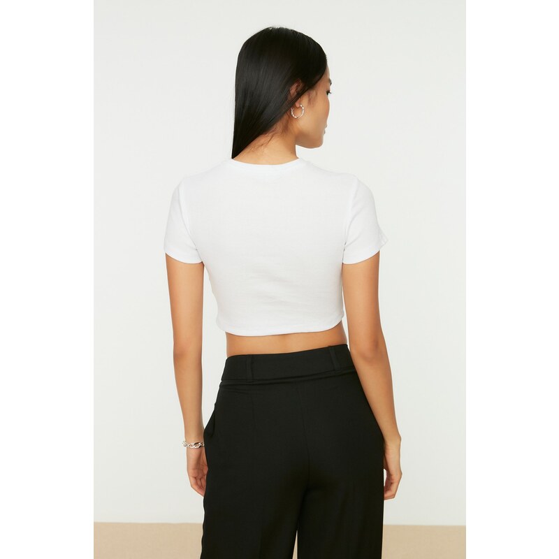 Dámský crop top Trendyol Embroidered