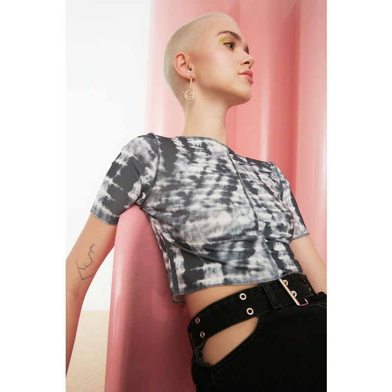 Trendyol Anthracite Tie-Dye Printed Fitted/Skinned Crop Crewneck Flexible Knitted Blouse