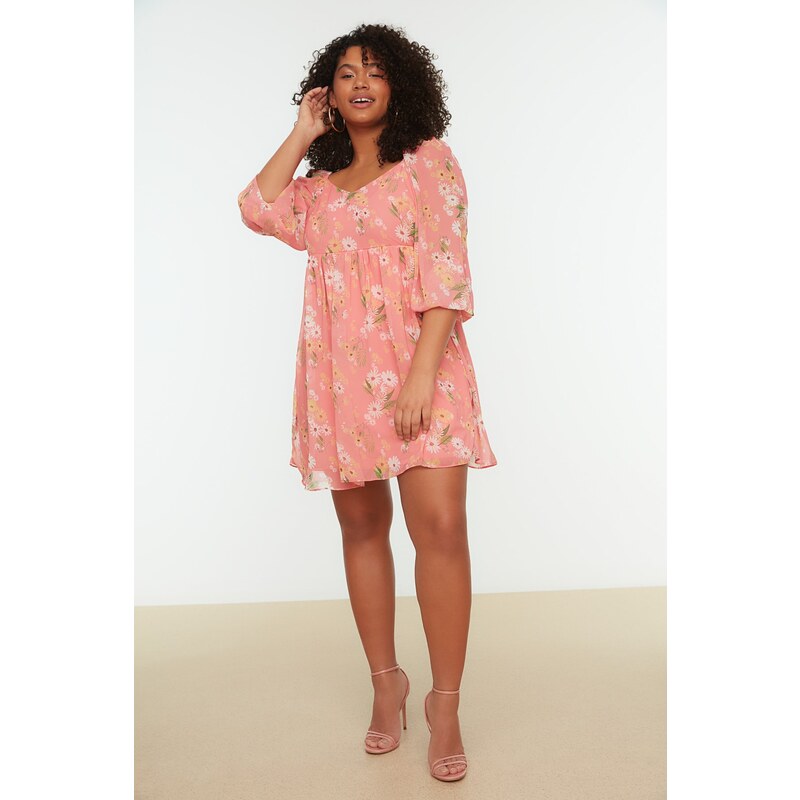 Trendyol Curve Pink Floral Patterned Chiffon Woven Dress