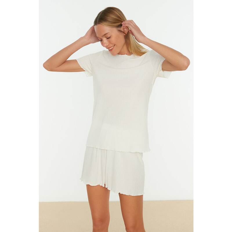 Trendyol White Corduroy T-shirt-Shorts Knitted Pajamas Set