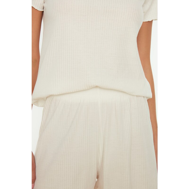 Trendyol White Corduroy T-shirt-Shorts Knitted Pajamas Set