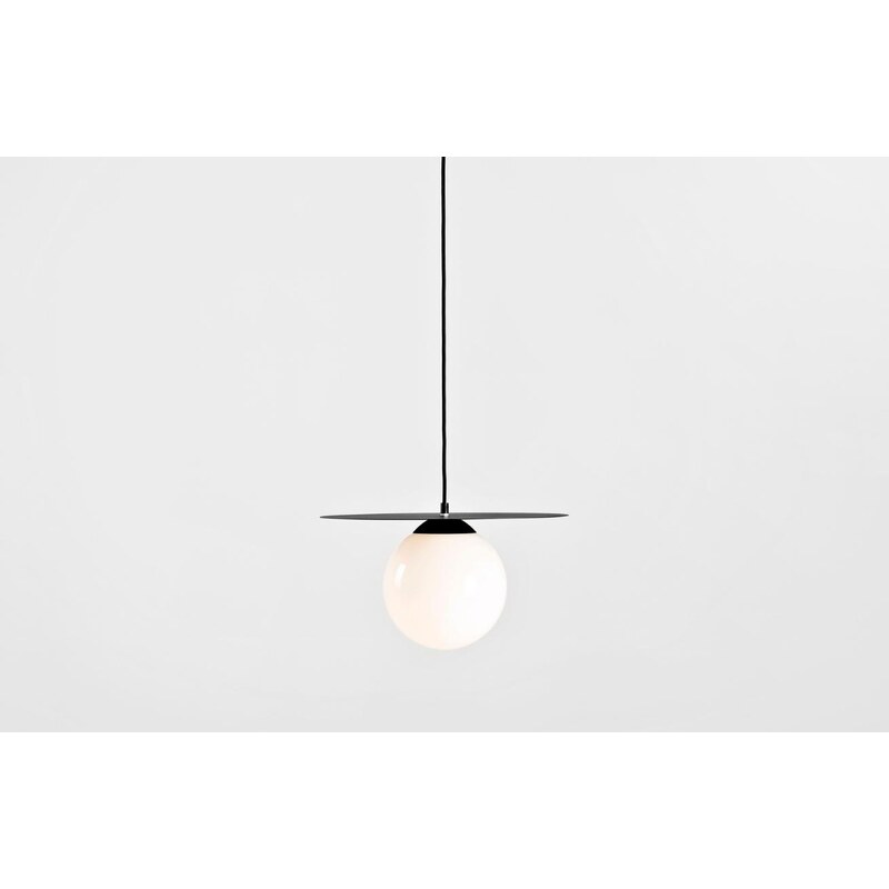 Nordic Design Černobílé skleněné závěsné světlo Lyon M