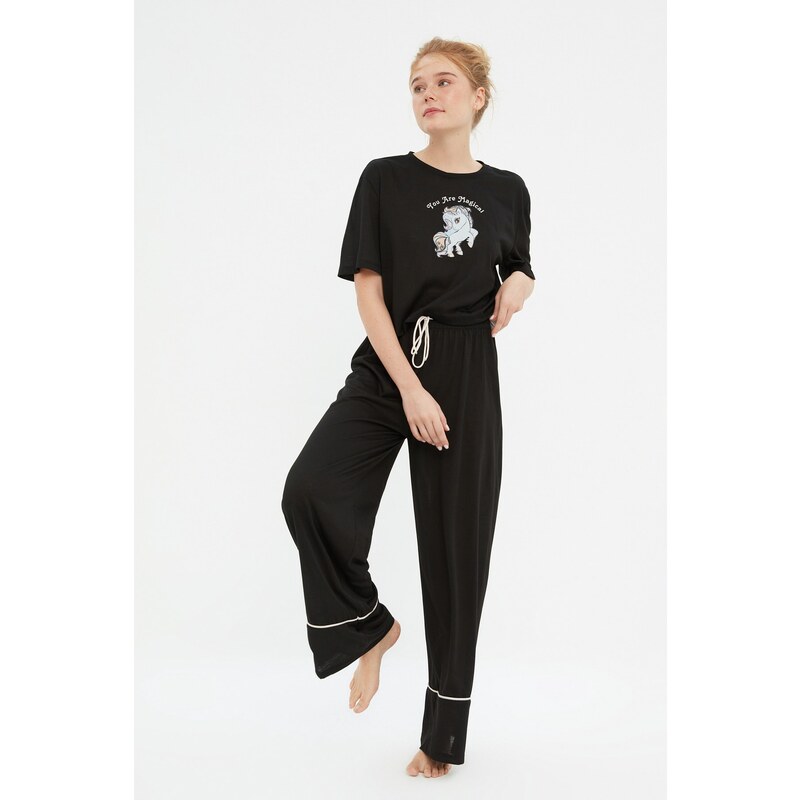 Trendyol Black Cotton Printed T-shirt-Pants Knitted Pajamas Set