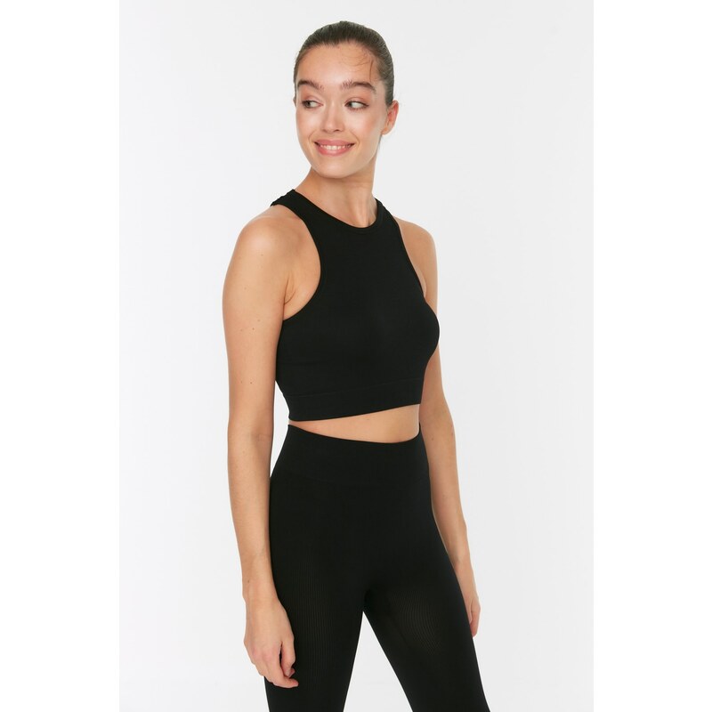 Trendyol Black Seamless/Seamless Lightly Supported/Shaping Knitted Sports Bra