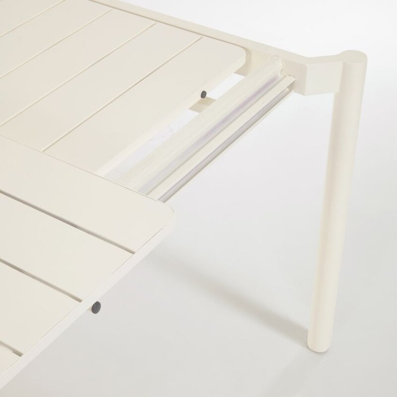 Matně bílý kovový zahradní rozkládací stůl Kave Home Zaltana 180/240 x 100 cm