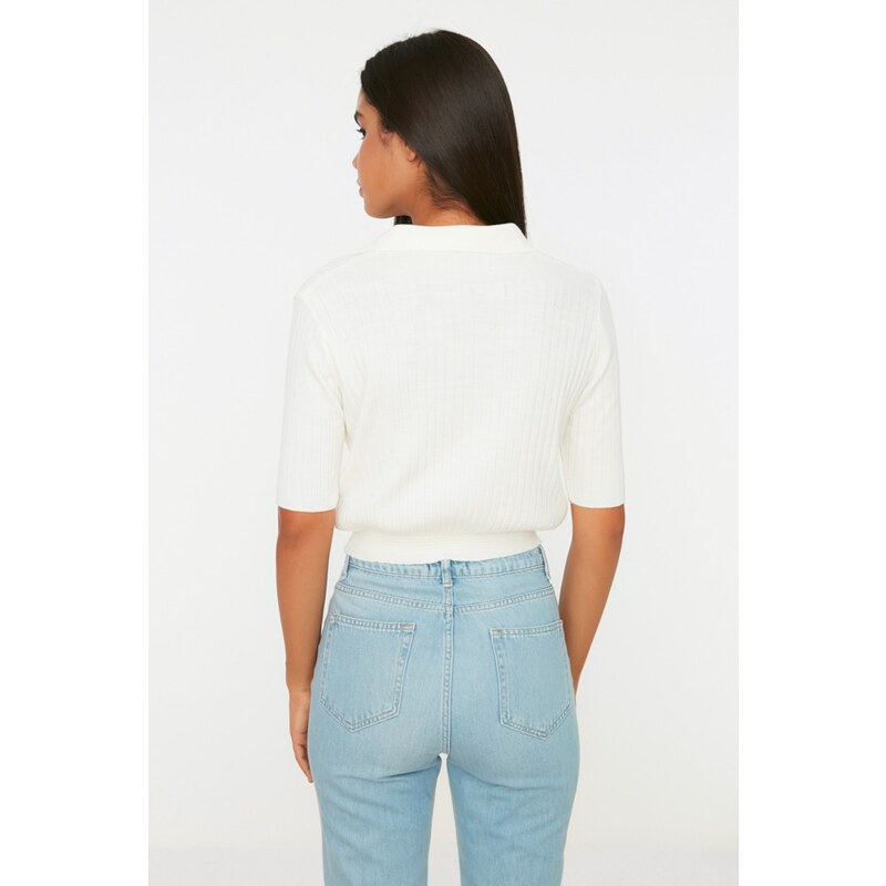 Pletené tričko Trendyol Ecru Crop Basic